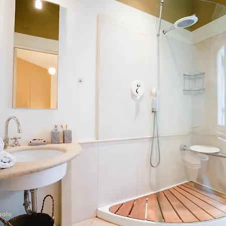 Centro, Carignano Luxe